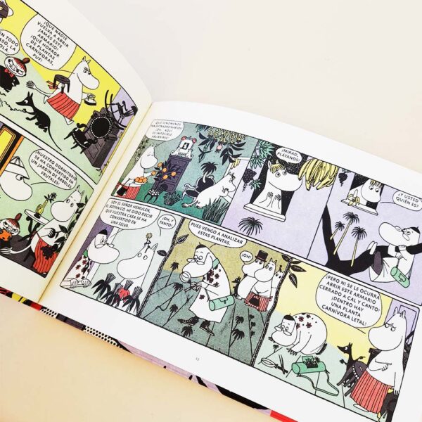 el valle de los mumin se transforma en una selva-el valle de los mumin-tove jansson-mumin-moomin-libros de moomin-libros de los moomin-libros de los mumin-troll-mumin troll-hipopotamo-comic-historieta-ilustradora-ilustracion-coco books-libros-libros ilustrados-libros recomedados-gato-gatopez-pez-gatopez libreria-libreria-barrio italia-santiago de chile